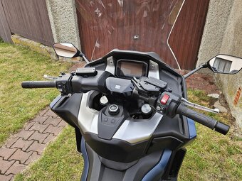 Honda Forza 750, r.v. 2021 - 10