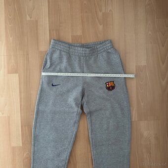 Nike šedé tepláky FC Barcelona | vel. S | skvělý stav - 10