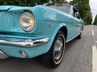 1965 Ford Mustang V8 - 10