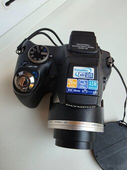 Olympus SP-590UZ - 10