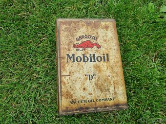 Historické plechovky od oleje. Mobiloil, Shell, Fantolin. - 10