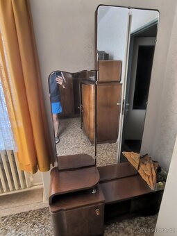 Ložnice, noční stolky, manželská postel - 10