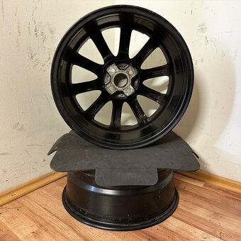 TOYOTA/MINI/HYUNDAI/HONDA/KIA 4x100 R17 ET48 7Jx17 - 10