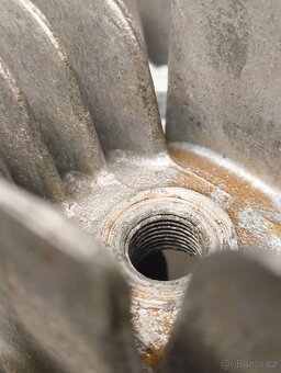 Hlava Jawa panelka 250 559 592 590 353 kolmá svíčka - 10