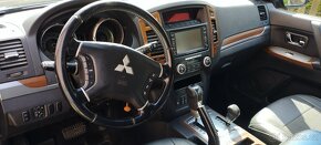 Mitsubishi Pajero 3.2 DI-D Automatic Instyle AT - OFFROAD - 10