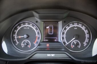 Škoda OCTAVIA combi 1.6Tdi WHITE - 10