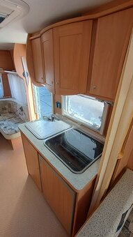 Bürstner Ventana 480, palandy, Ultraheat, podlahové topeni - 10