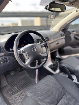 Toyota Avensis 2.2 D‑4D – 130 kW (2007) - 10
