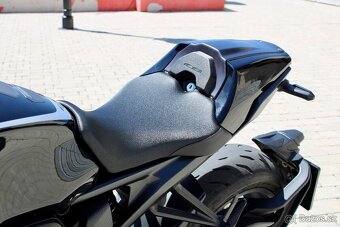 Honda CB1000R Black Edition - 10