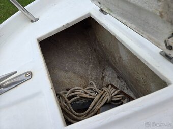 Kajutova lod 5x2m, vlek, motor 5-50, 4 motory - 10