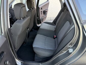 Kia Ceed 1,4 koupeno nové v ČR dobrý stav - 10