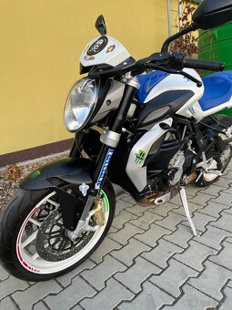 MV Agusta Brutale 800 - 10