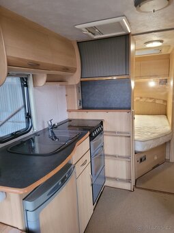 Anglický Karavan COACHMEN AMARA - 10