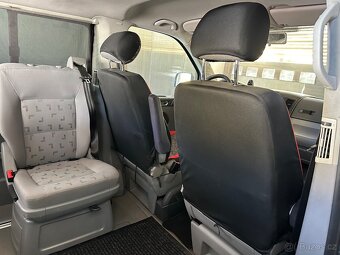 VW Multivan 4x2, 2,5 TD 96 kw,spací lavice,7 míst,tope - 10