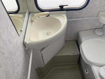 Adria Unica 432 / 100km/h - 10