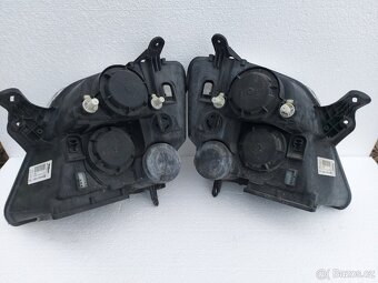 OPEL MERIVA A - přední světla - 10