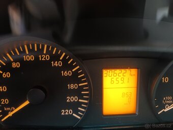 Mercedes Benz Viano 2.2 cdi - 10