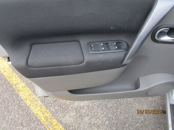 Renault Megane Scenic 1,6 benzín 82kw - 10