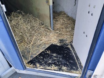 Přepravník na koně Böckmann se sedlovnou - celolaminátový - 10