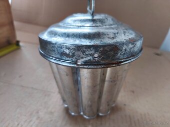 Starožitná forma na pudink - 10