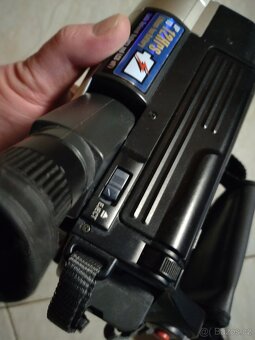 Videokamera Hitachi - 10