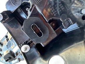 Tesla model 3 Y facelift zadni lampy lava prava original - 10