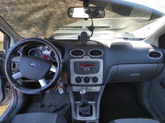 Prodám FORD FOCUS Kombi 2010 benzín - 10