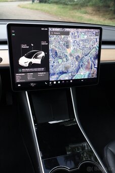 Tesla Model 3 Long Range 4x4 8/2020 - 10