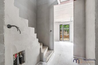 Prodej rodinného domu 91 m2, pozemek 350 m2 - 10