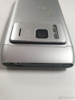 Nokia N8 - 10