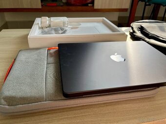 Apple MacBook Pro 14" M4 MAX | 36GB | 1TB SSD | ZÁRUKA 2028 - 10