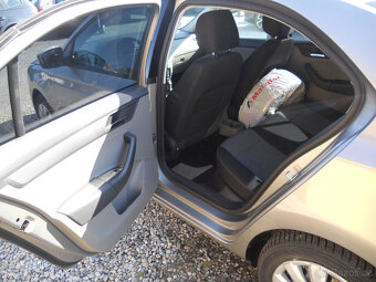 Seat Toledo 1.6 TDi 77Kw Style - 10