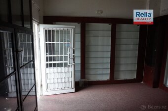 Prodej bytového domu s komerčními prostory a s garáží, Tepli - 10