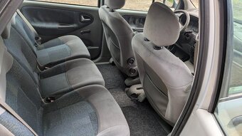 Renault  Scenic 1,6i 16V 79kW - 10