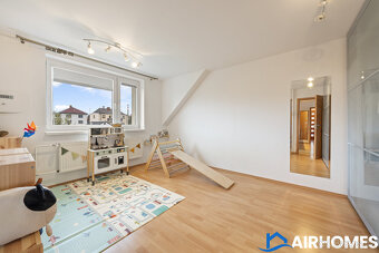 Rodinný dům s dvěma bytovými jednotkami - 10