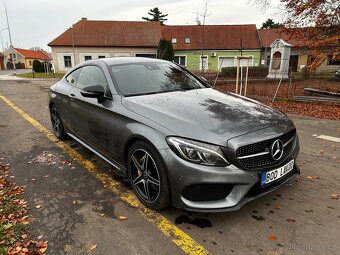 Mercedes-Benz Třídy C, Mercedes-Benz,220d, AMG line - 10