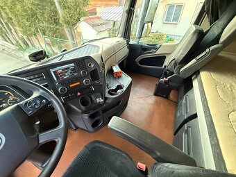 Mercedes-Benz Actros 1848 LowDeck Gigaspace - 10