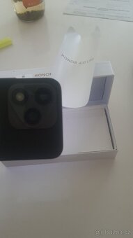 Mobilní telefon HONOR 400 LITE - 10
