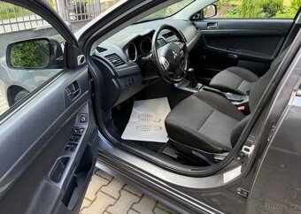 Mitsubishi Lancer 1,8i Pravidelný servis 1 Majit benzín - 10