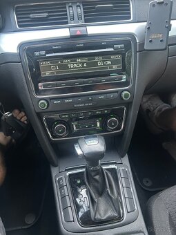 Škoda Superb combi Ambiente DSG 2.0 TDi  common rail - 10
