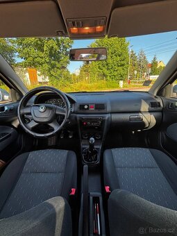Škoda Octavia Tour 1.6 MPI 2009 248tis - 10