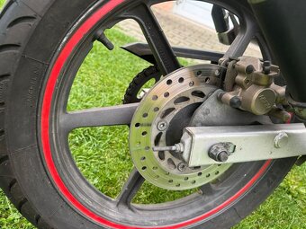 Honda CBR 125r 2006 - 10