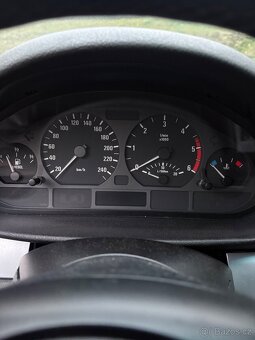 Prodám BMW e46 330d - 10