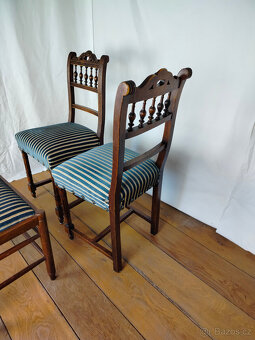 Jídelní židle a podnožka - 10