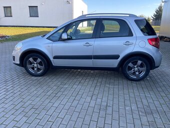 Suzuki SX4. 4x4 107000 km hezké auto 1.6 benzin - 10