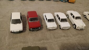 Modely autíček 1:43 - 10