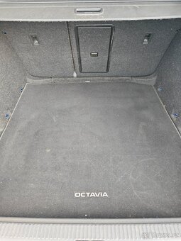 Škoda Octavia Combi 1.6 Tdi Style - 10