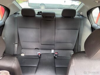 BMW E90 318 LCI - 10