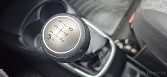 Toyota Yaris 1,3 73 KW - 10