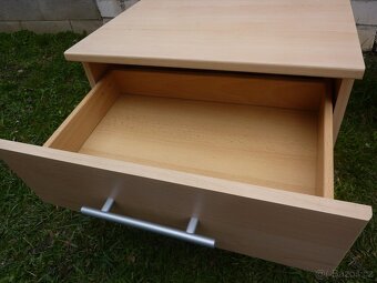 Noční stolek/ komoda, šířka 50 cm - 10